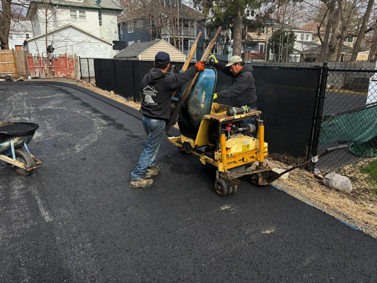 residential asphalt repair