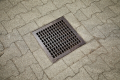 Sewer pit cover